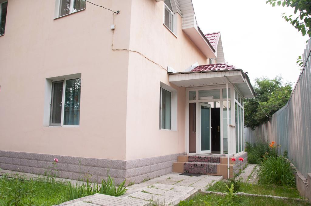 Hostel Almaty Backpackers Exteriér fotografie